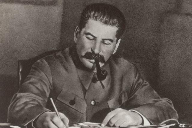 في مثل هذا اليوم توفي جوزيف ستالين رئيس الاتحاد السوفيتي