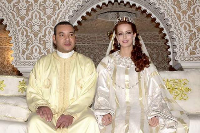  في مثل هذا اليوم 21 من مارس 2002 عقد ملك المغرب محمد السادس قرانه على سلمى بناني