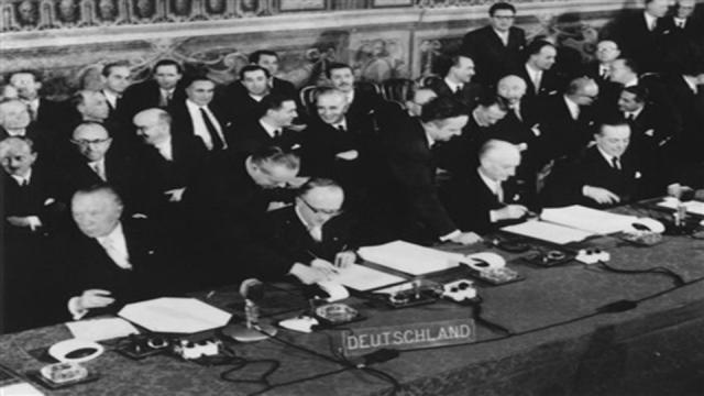  في مثل هذا اليوم 25 من مارس 1957 تم توقيع اتفاقية روما الخاصة بانشاء السوق الاوروبية،