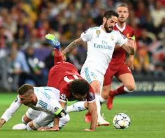 تحريض ملكي لإصابة محمد صلاح أمام ريال مدريد في دوري الأبطال.. و«مو» يرد