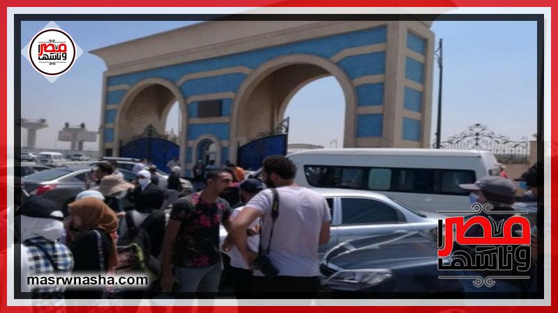 الصور الأولى من مراسم جنازة «دلال عبد العزيز» بمسجد المشير ...