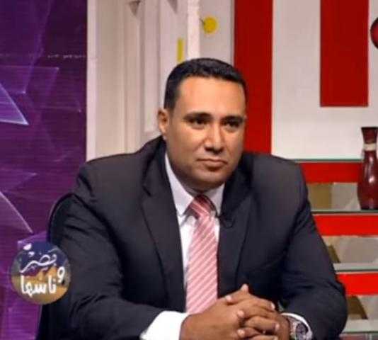 محمد مجدي صالح يهنئ أسطورة الكرة المصرية