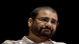 أسرة الناشط المصري عبد الفتاح تؤكد نقله إلى سجن جديد..اليك التفاصييل
