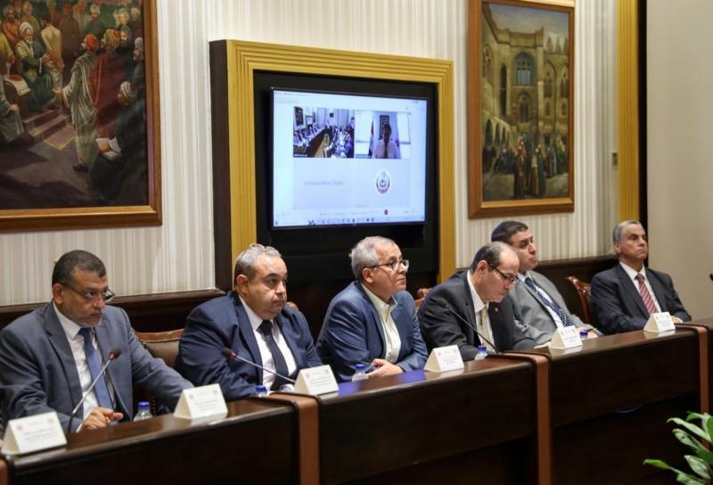 وزير الصحة والسكان يترأس اجتماع مجلس إدارة صندوق مواجهة الطوارىء الطبية