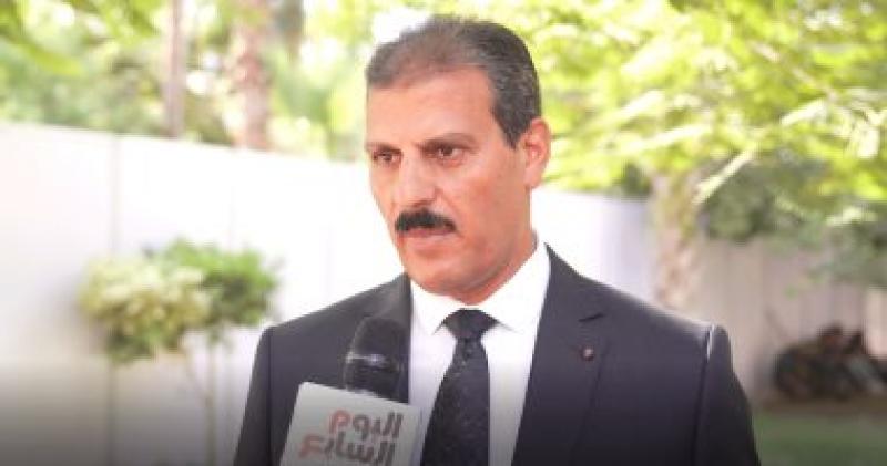 أحمد مهينه رئيس قسم التخطيط بوزاره الكهرباء 