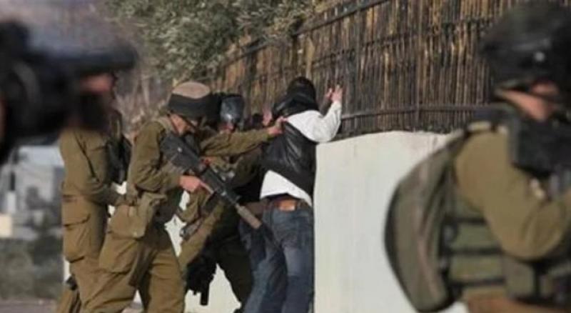 الأسرى الفلسطينيون في سجون الاحتلال الإسرائيلي يعلنون الإضراب عن الطعام اليوم