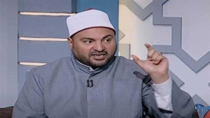 إمام بالأوقاف: الزوجة مش ملزمة تخدم جوزها ولا تعمل له كوباية شاي