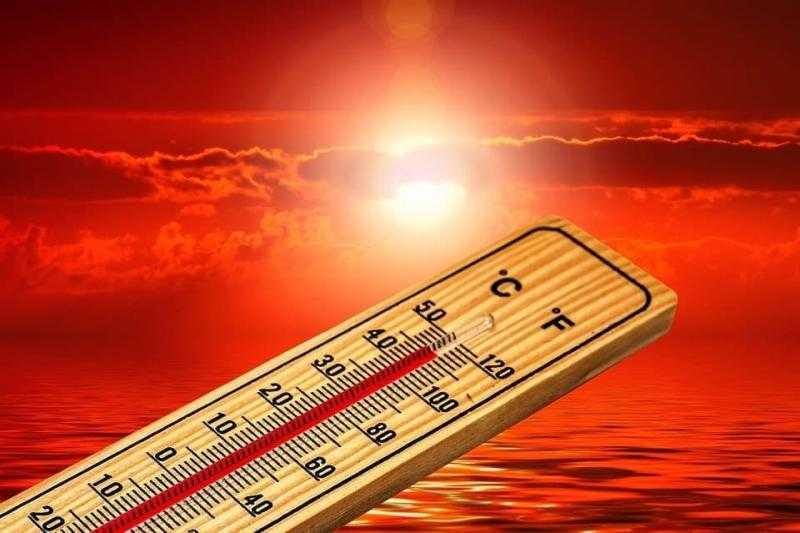 «ساعات اللهيب قادمة اعملوا حسابكم»| الأرصاد تفجر مفاجأة بشأن الطقس ودرجات الحرارة