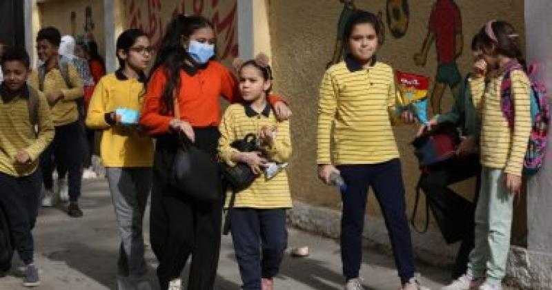 مواعيد بدء العام الدراسي الجديد  بالمدارس الرسميه والخاصه