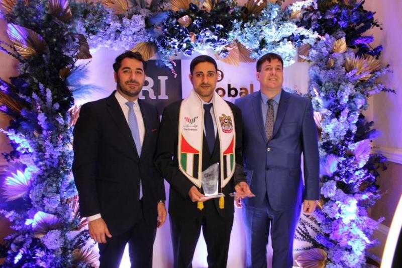 الدكتور خليفة المحيربي يحصل على جائزة أفضل رجل أعمال في القطاع العقاري لعام 2023