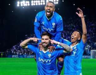 قبل مواجهة السيتي.. أرقام الهلال السعودي أمام الأندية الأوروبية | إنفوجراف