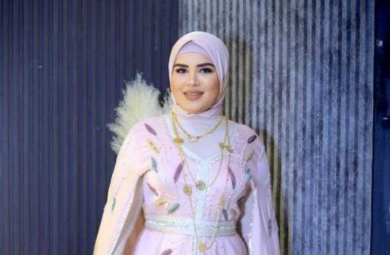 خبيرة التجميل اللبنانية منى دولاميان تدخل عالم الفاشن من أوسع أبوابه