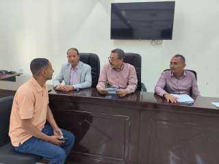 الوحدة المحلية بطهطا تعقد لقاءً أسبوعيًا لمتابعة مطالب المواطنين بسوهاج الوحدة المحلية بطهطا تعقد لقاءً أسبوعيًا لمتابعة مطالب المواطنين بسوهاج