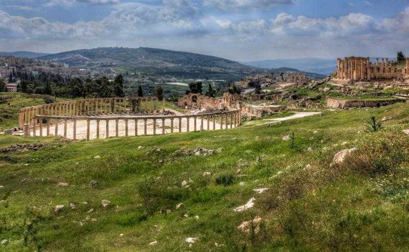 توقعات إيجابية بعودة الانتعاش السياحي إلى الأردن مطلع شتاء هذا العام