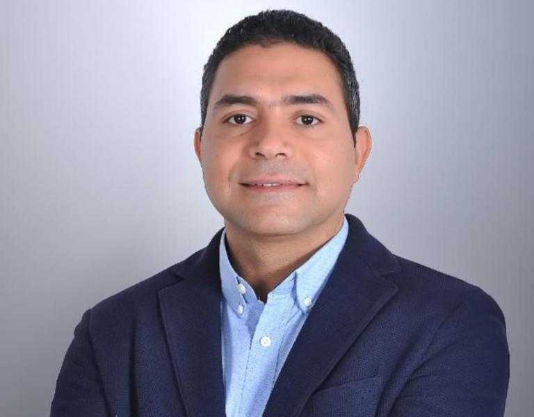 محمد أبو أحمد يحاضر في ورشة عمل بوحدة التجارة الإلكترونية بمصلحة الضرائب حول الرصد الإعلامي وكتابة المحتوى