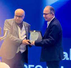 تكريم إيهاب عبد العال في مؤتمر «Hotel Tech» لدوره في دعم وتطوير خدمات الضيافة وتحديثها