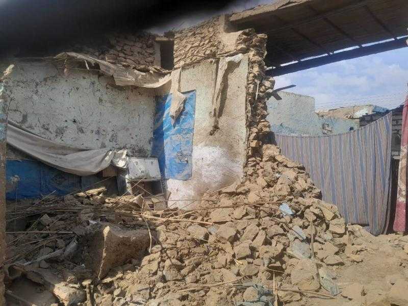 غرق منازل ”الكاجوج” بمياه الصرف الصحي وأهالي القرية يطالبون بالتدخل العاجل