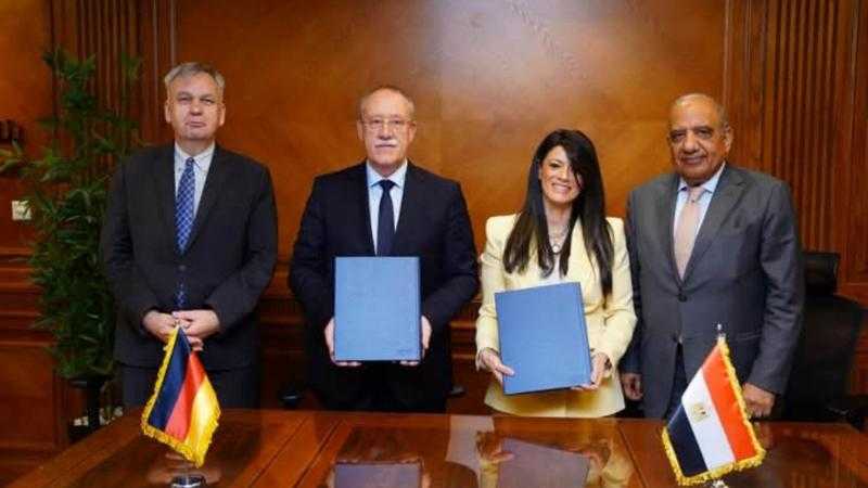 الشركات الألمانية توسع أنشطتها بمصر.. كم حجم الاستثمارات؟ | إنفوجراف لـ”ماعت”