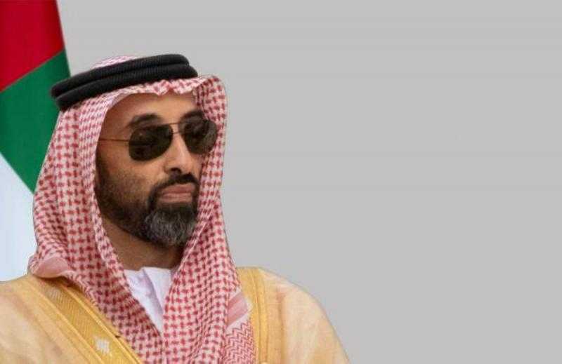 بعنوان ”عاشت بلادي”.. الشيخ طحنون بن زايد يهدي قصيدة لرئيس الإمارات | فيديو
