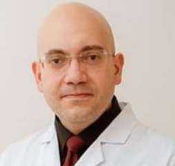 شكر وتقدير للدكتور أحمد صلاح صبره استشاري الجهاز الهضمي وزراعة الكبد والمناظير