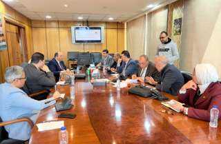 غرفة الصناعات النسيجية تدرس تدشين 5 مدارس تكنولوجيا تطبيقية لسد عجز العمالة الفنية